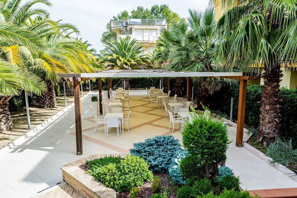 Hotel Vittoria Vasto Exteriör bild